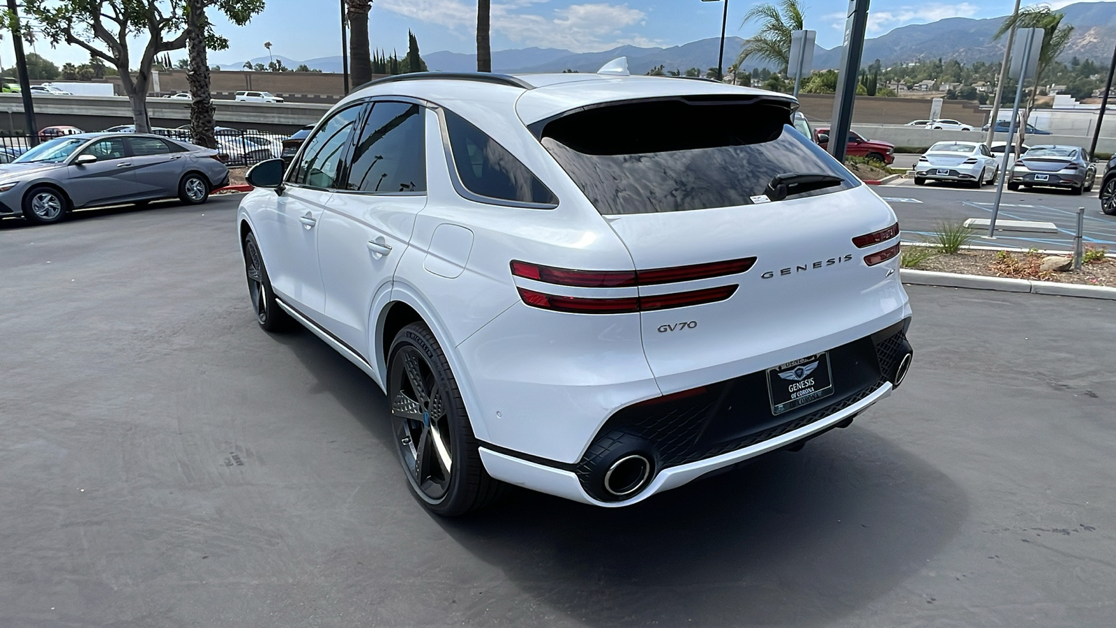 2025 Genesis GV70 2.5T 8