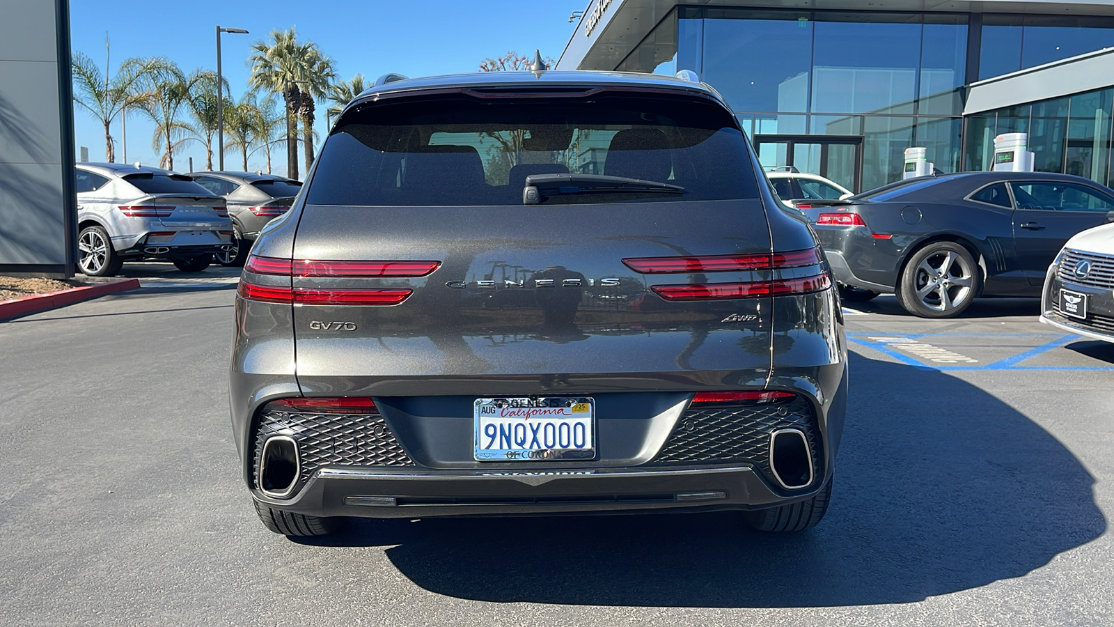 2025 Genesis GV70  9