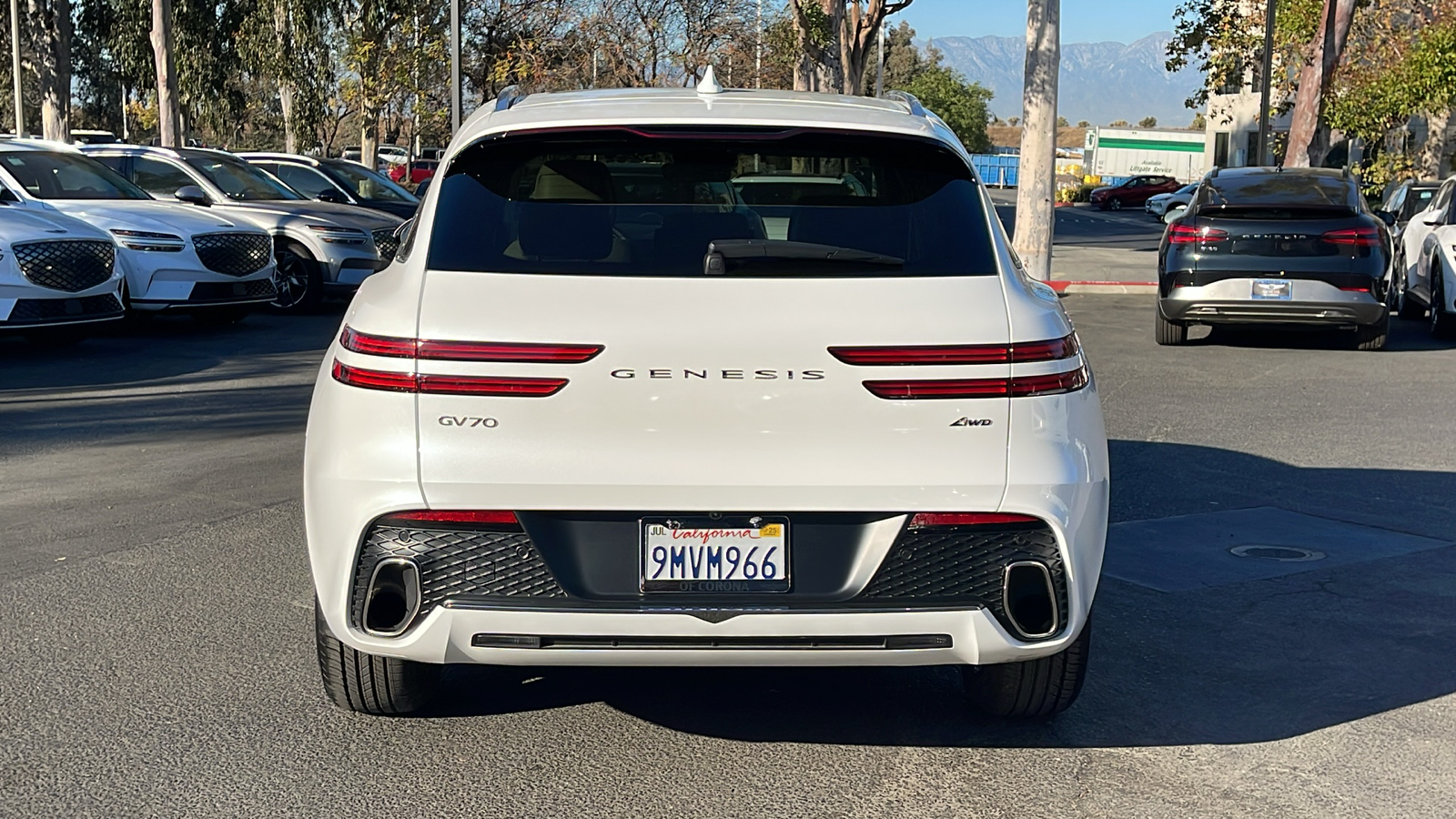 2025 Genesis GV70  9