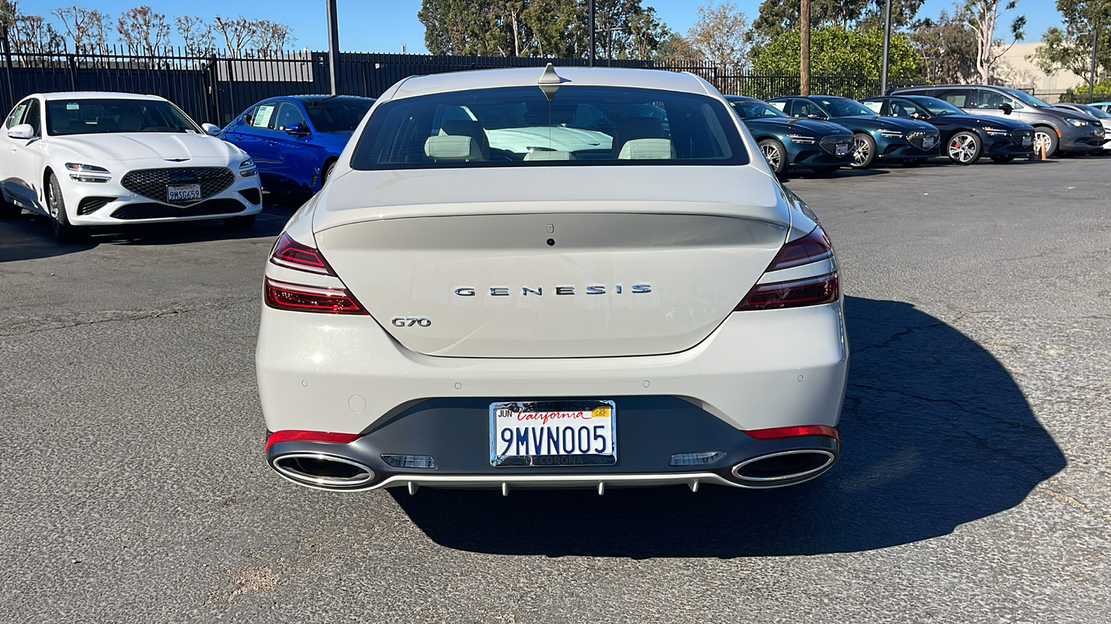 2025 Genesis G70 2.5T Standard 9