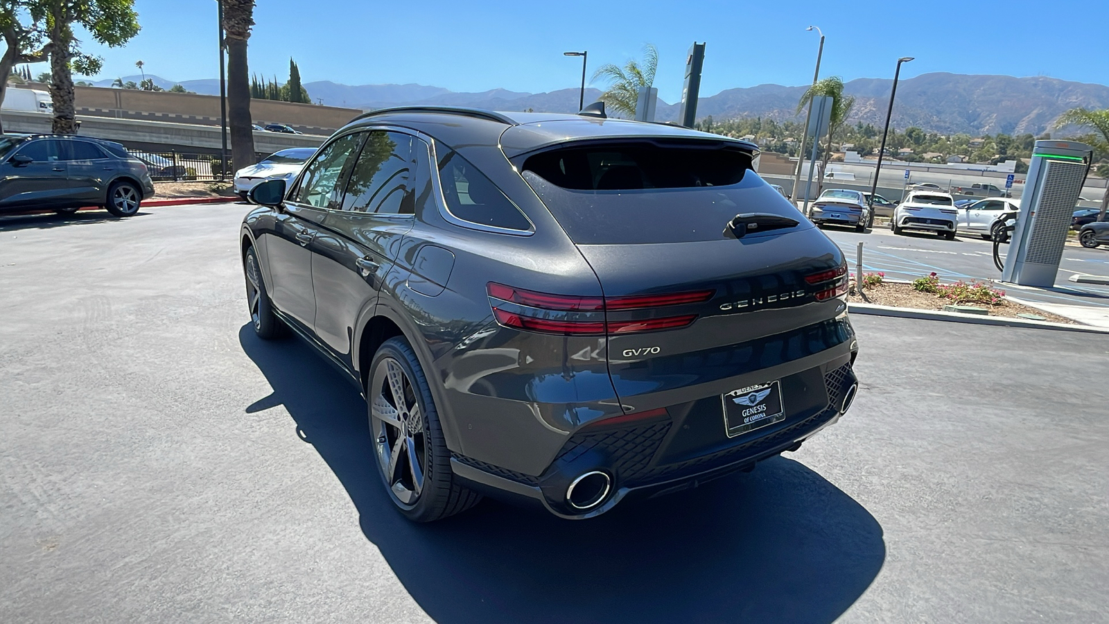 2025 Genesis GV70 2.5T 8