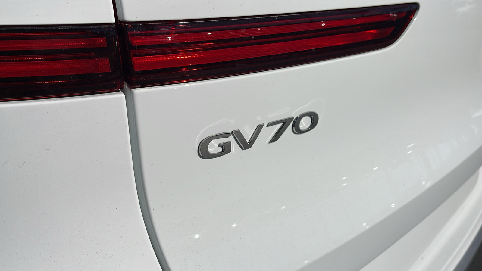 2025 Genesis Electrified GV70 Advanced 30