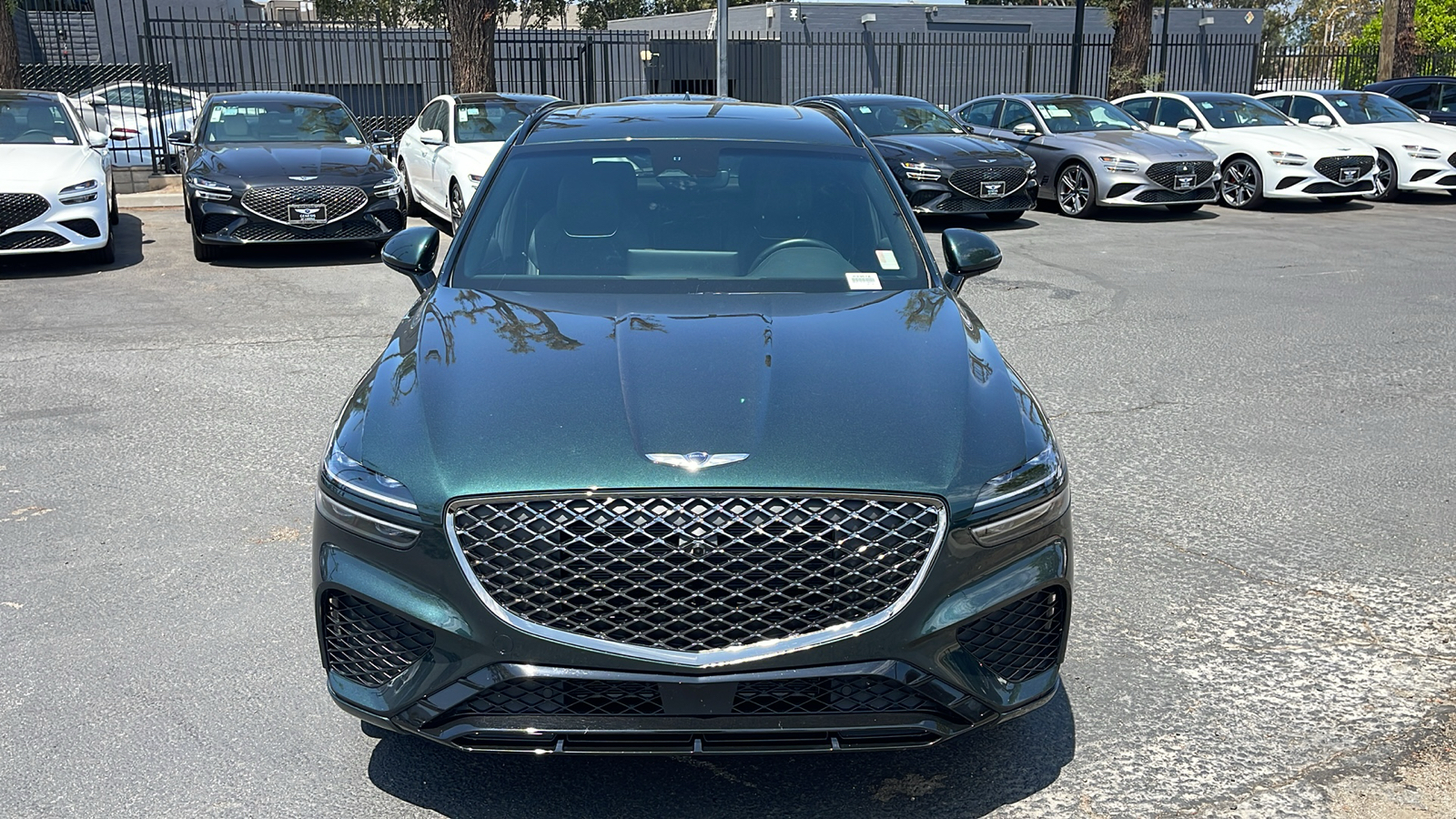 2023 Genesis GV70 2.5T Standard 2