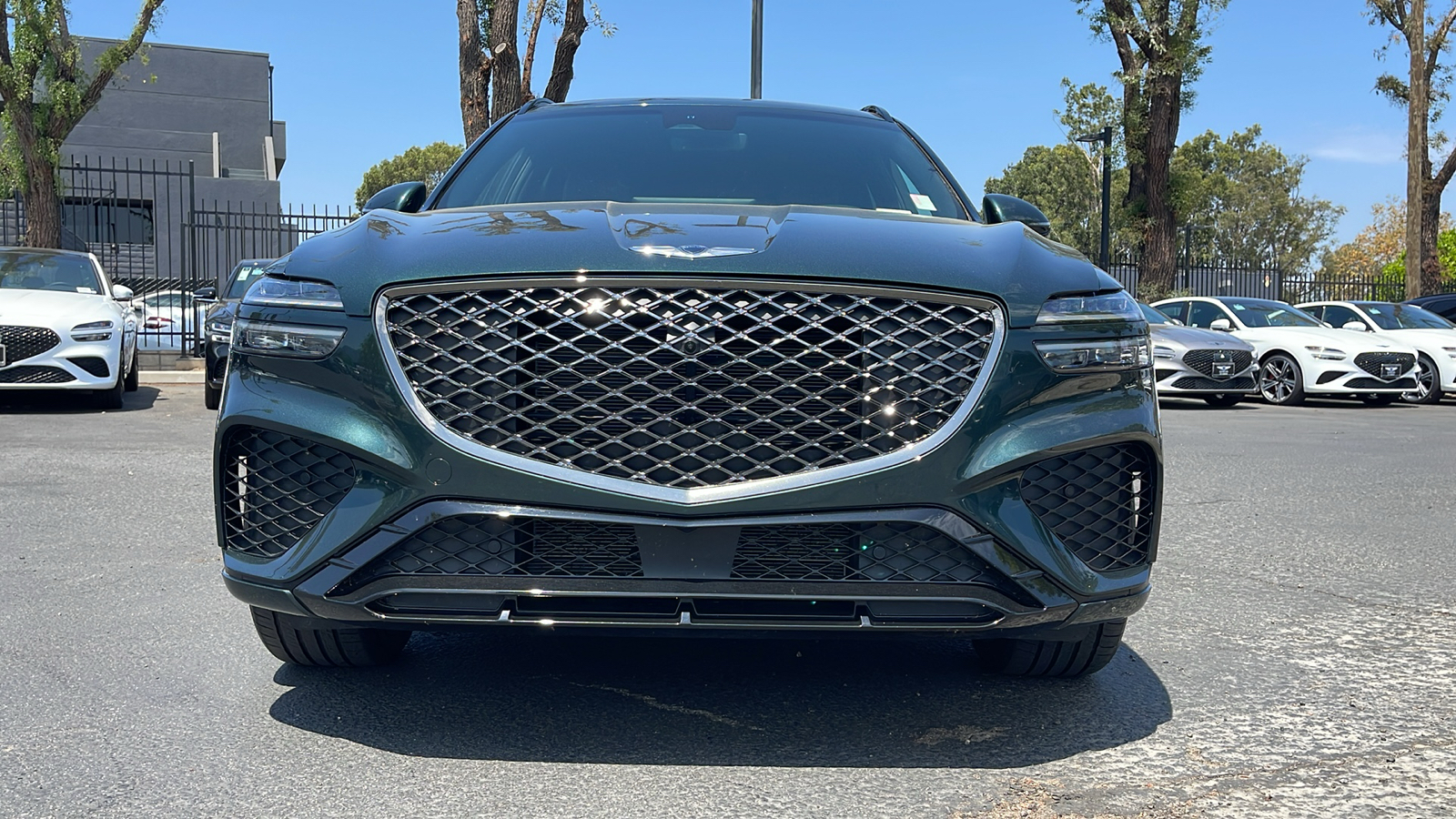 2023 Genesis GV70 2.5T Standard 4