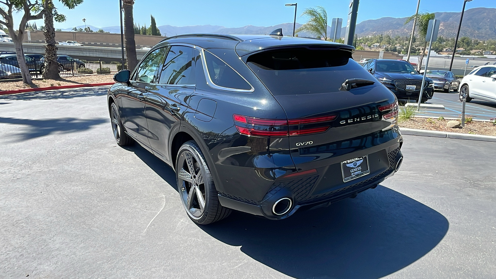 2025 Genesis GV70 2.5T 8