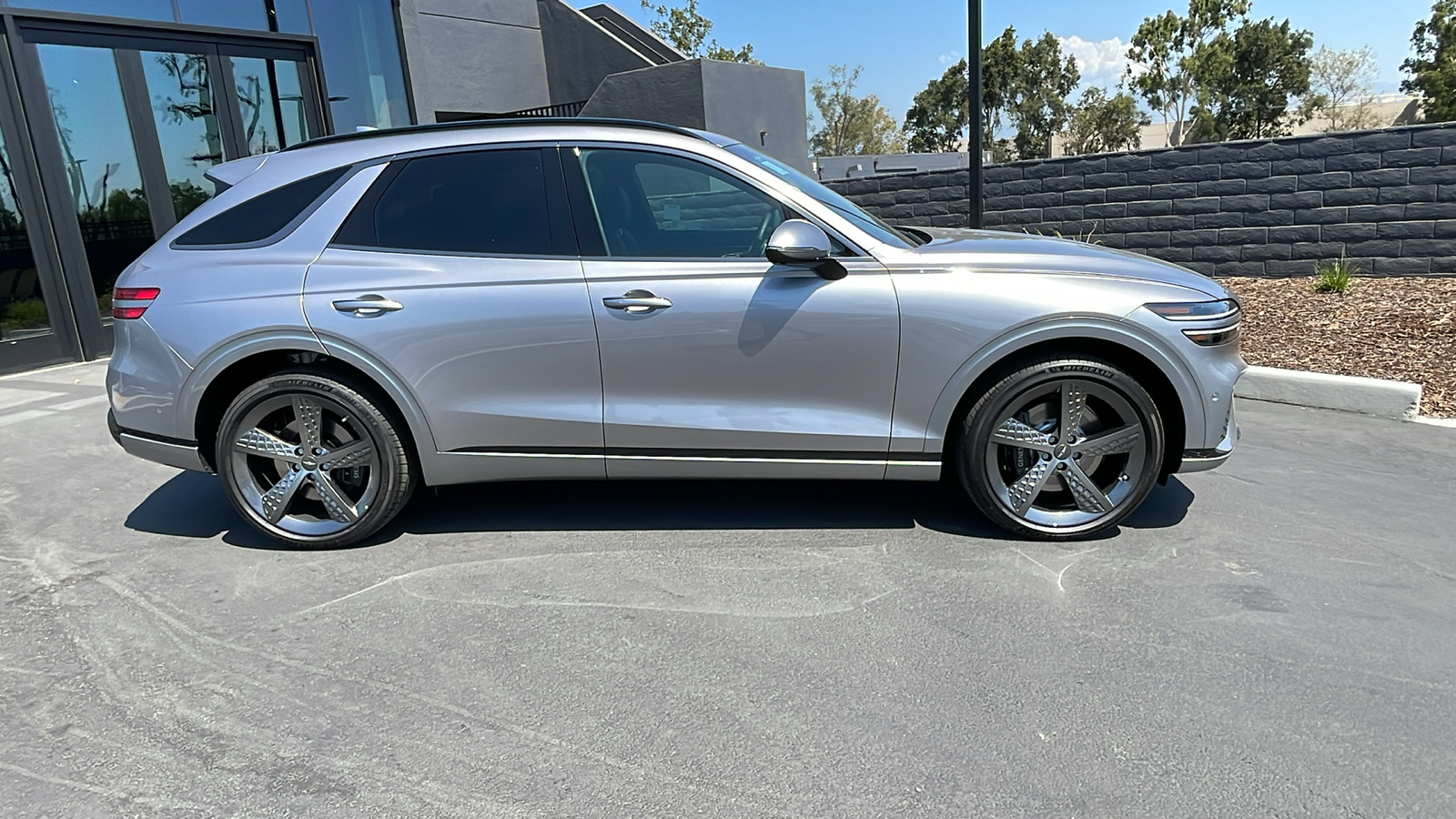 2025 Genesis GV70 2.5T 5