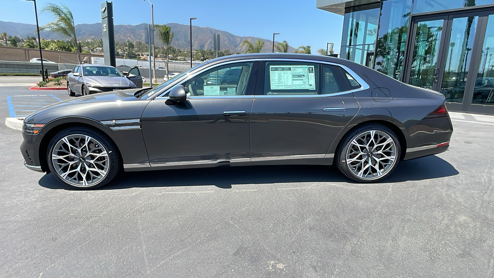 2024 Genesis G90 3.5T e-SC AWD 9