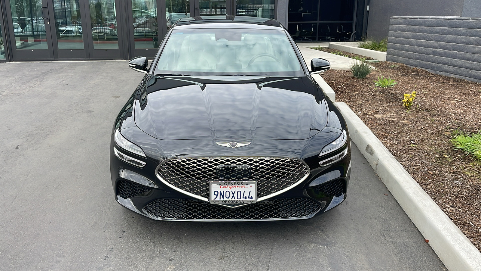 2025 Genesis G70 2.5T Standard 2