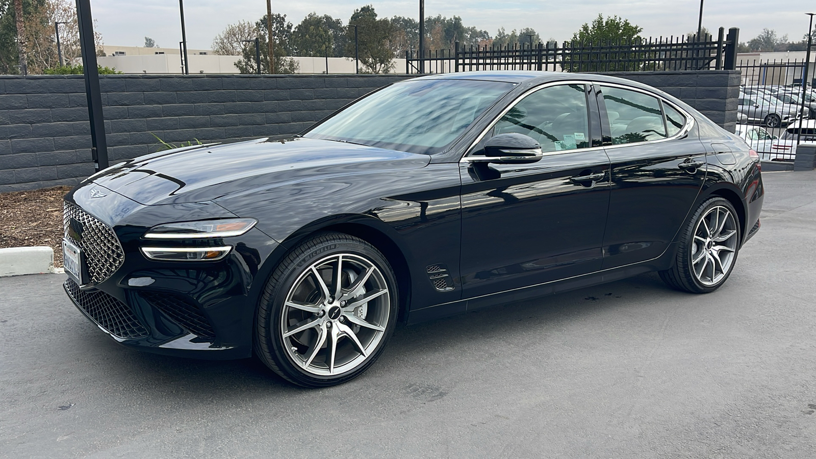 2025 Genesis G70 2.5T Standard 13