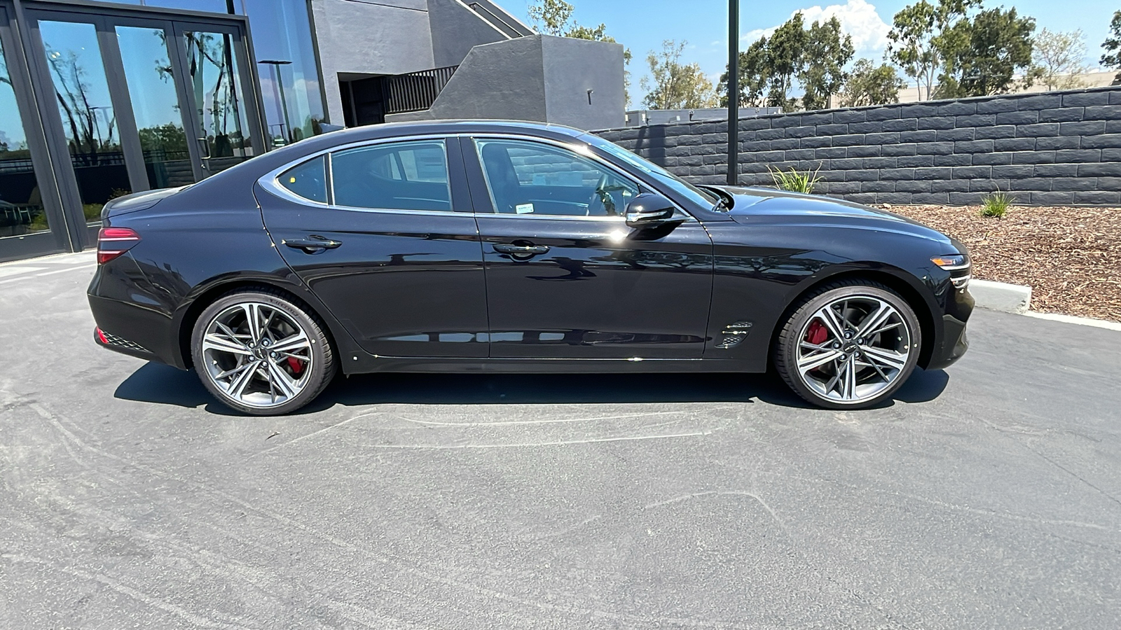 2025 Genesis G70 3.3T RWD Sport Advanced 5