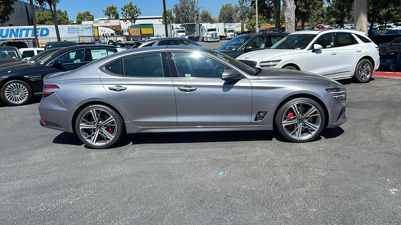 2025 Genesis G70 2.5T RWD 2