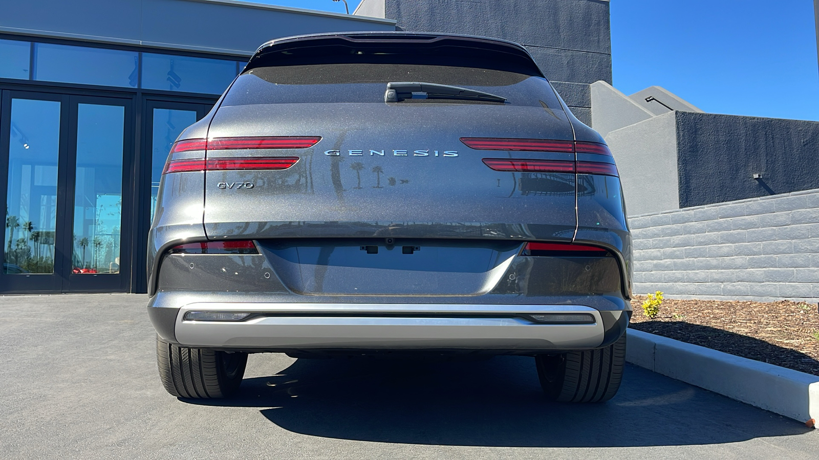 2025 Genesis Electrified GV70 Advanced 10