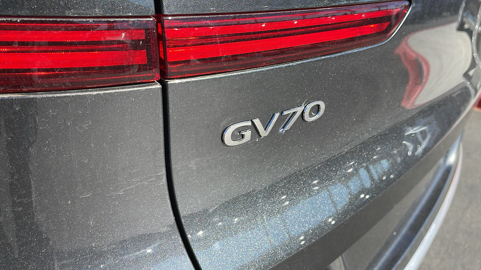 2025 Genesis Electrified GV70 Advanced 30