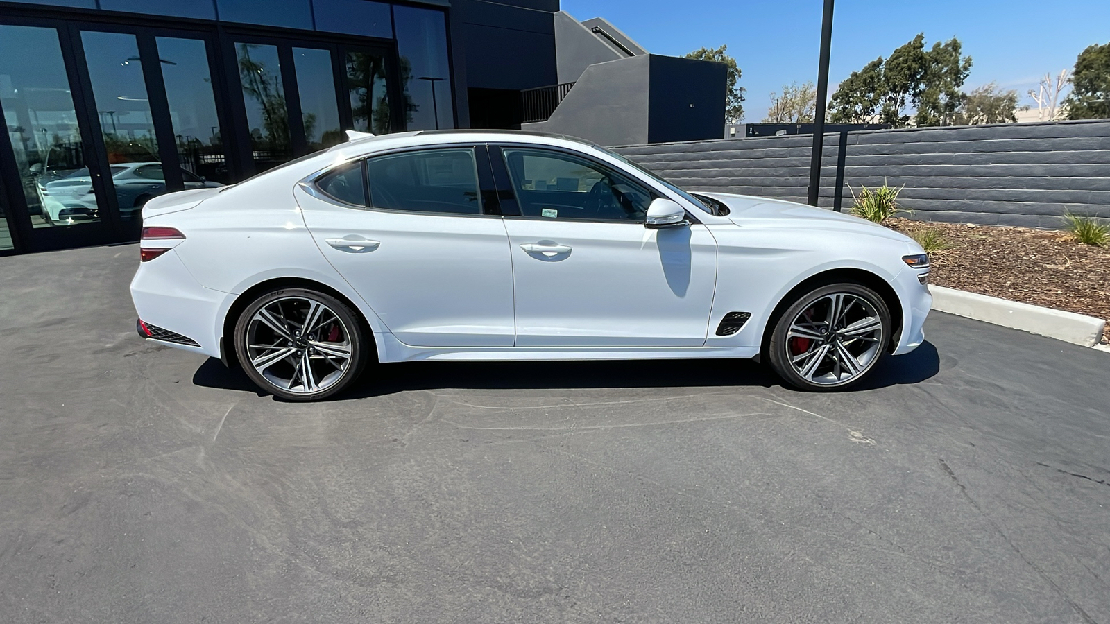 2025 Genesis G70 2.5T AWD 5