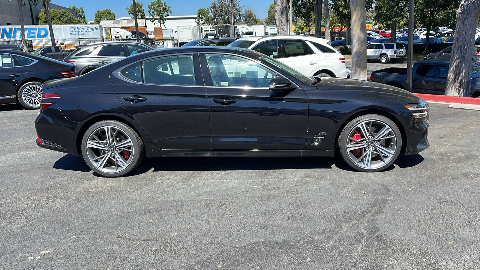 2025 Genesis G70 3.3T RWD Sport Advanced 5