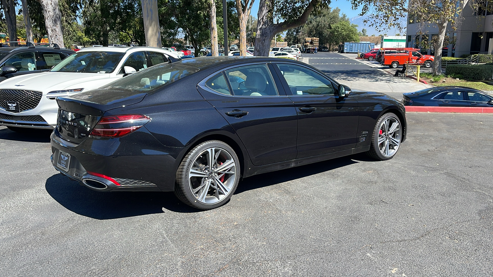 2025 Genesis G70 3.3T RWD Sport Advanced 6