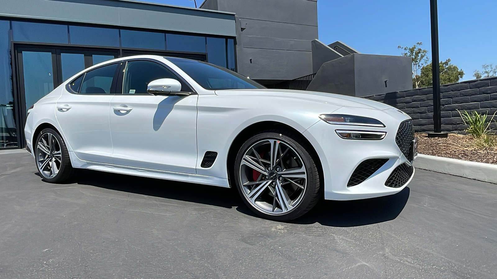 2025 Genesis G70 3.3T RWD Sport Advanced 1