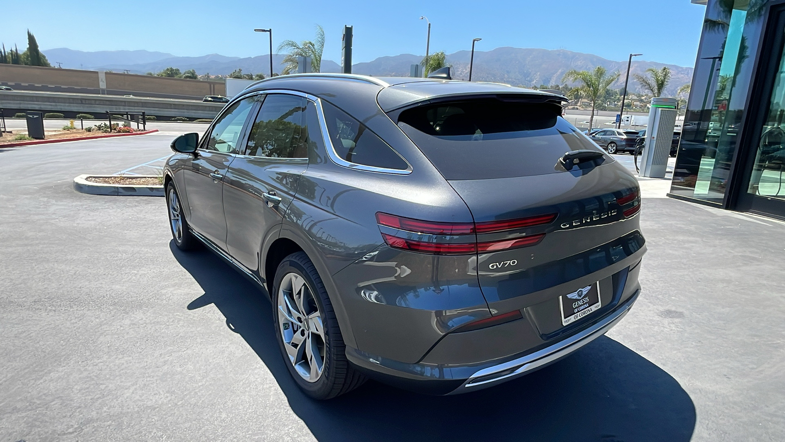 2025 Genesis Electrified GV70 Advanced 8