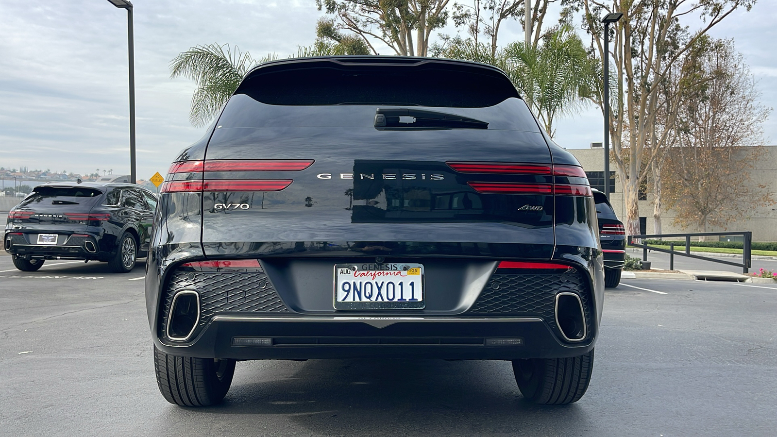 2025 Genesis GV70  10