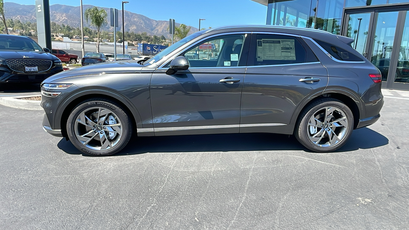 2025 Genesis Electrified GV70 Advanced 9