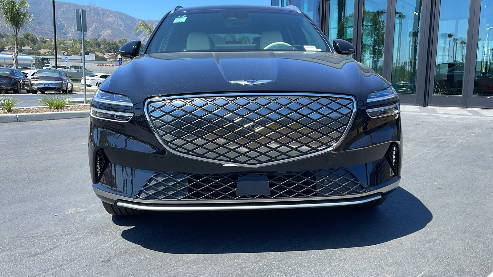 2025 Genesis Electrified GV70 Advanced 4