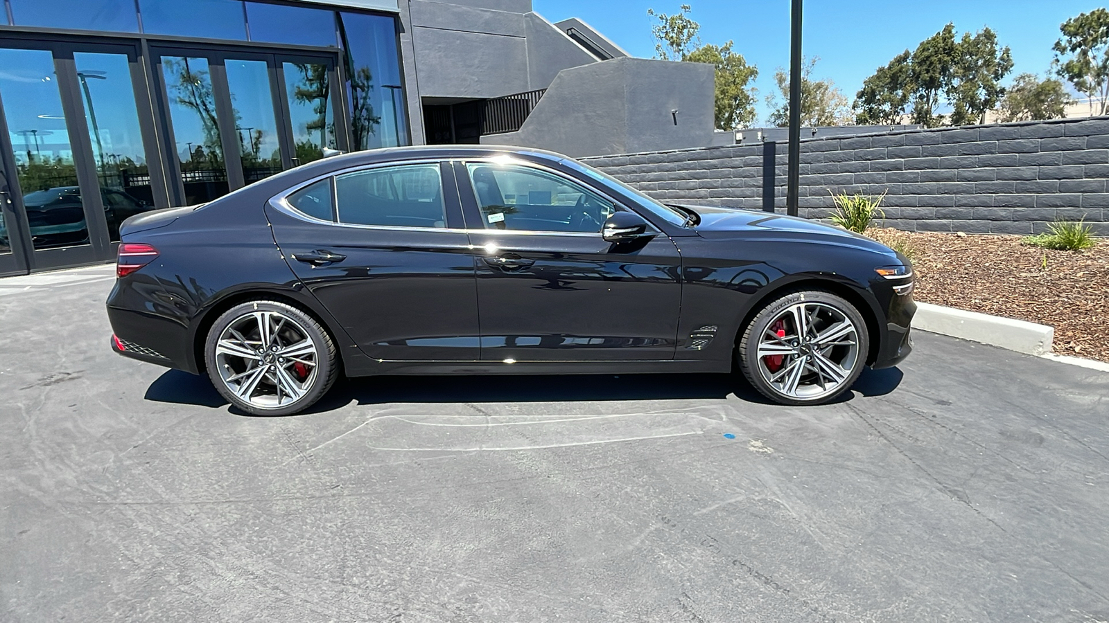 2025 Genesis G70 3.3T RWD Sport Advanced 5