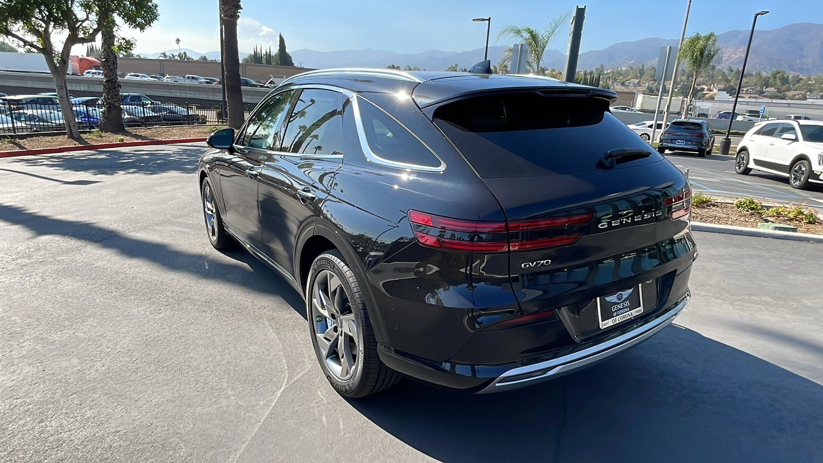 2025 Genesis Electrified GV70 Advanced 8