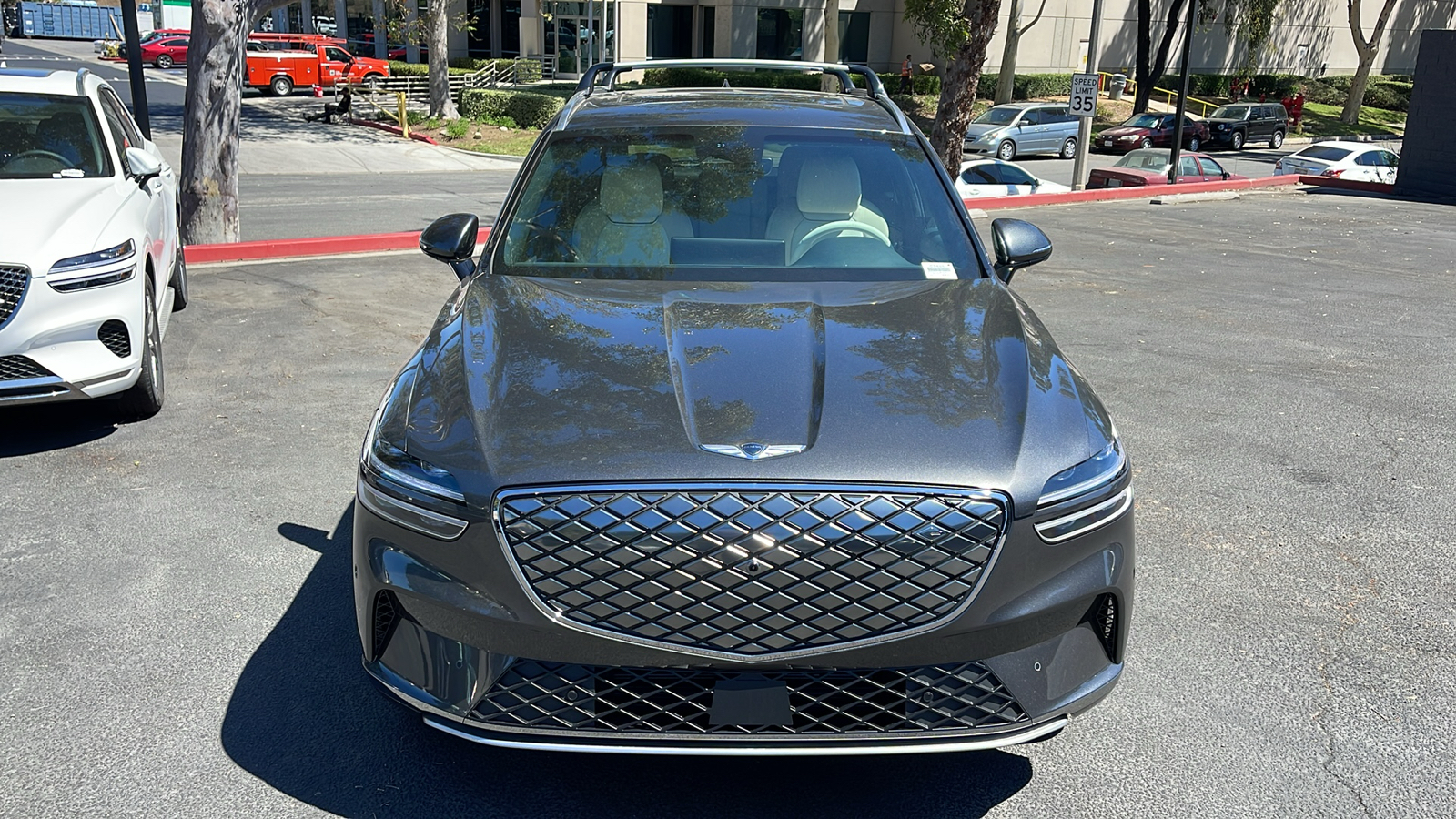 2025 Genesis Electrified GV70 Advanced 9