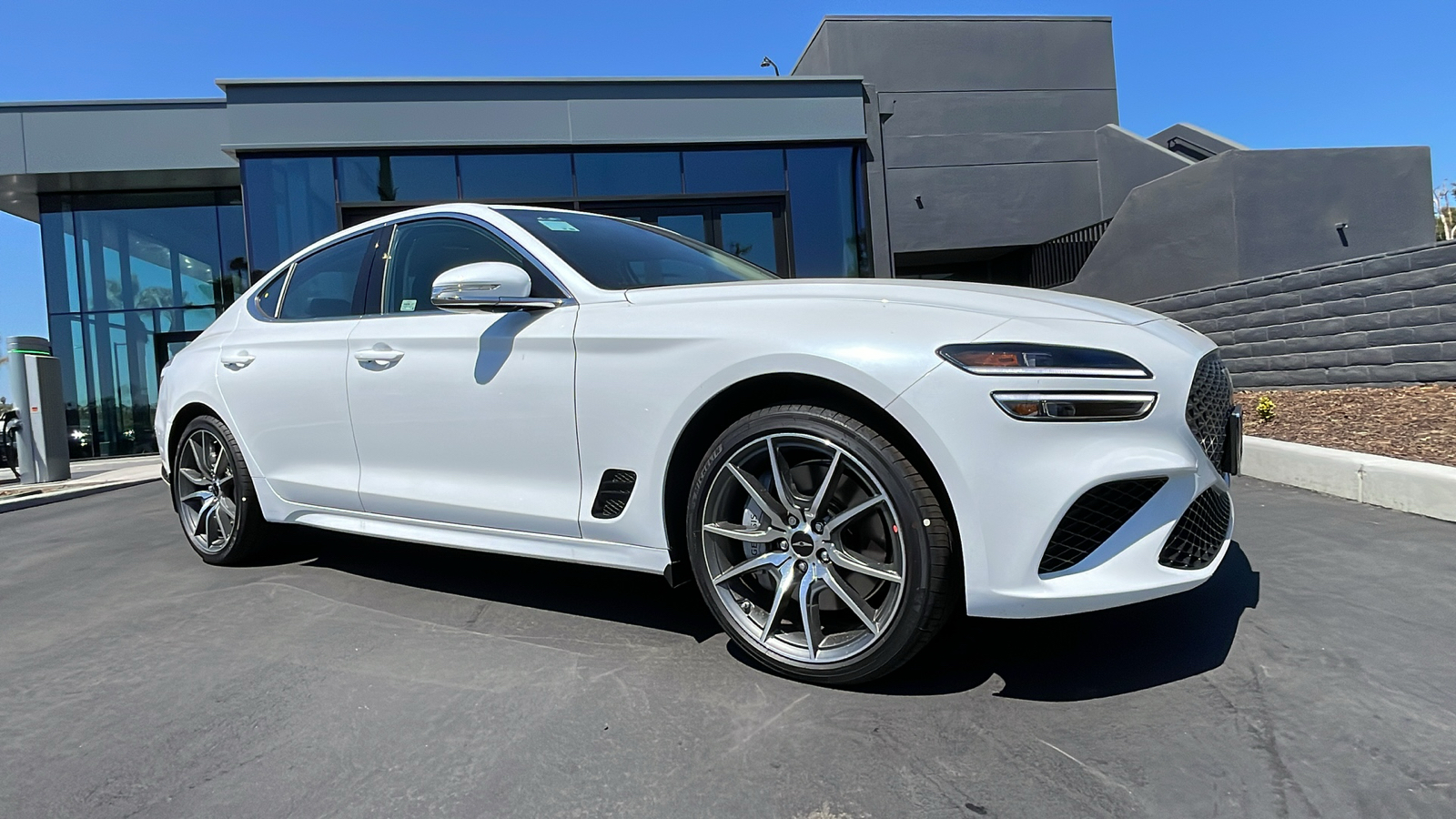 2025 Genesis G70 2.5T 1