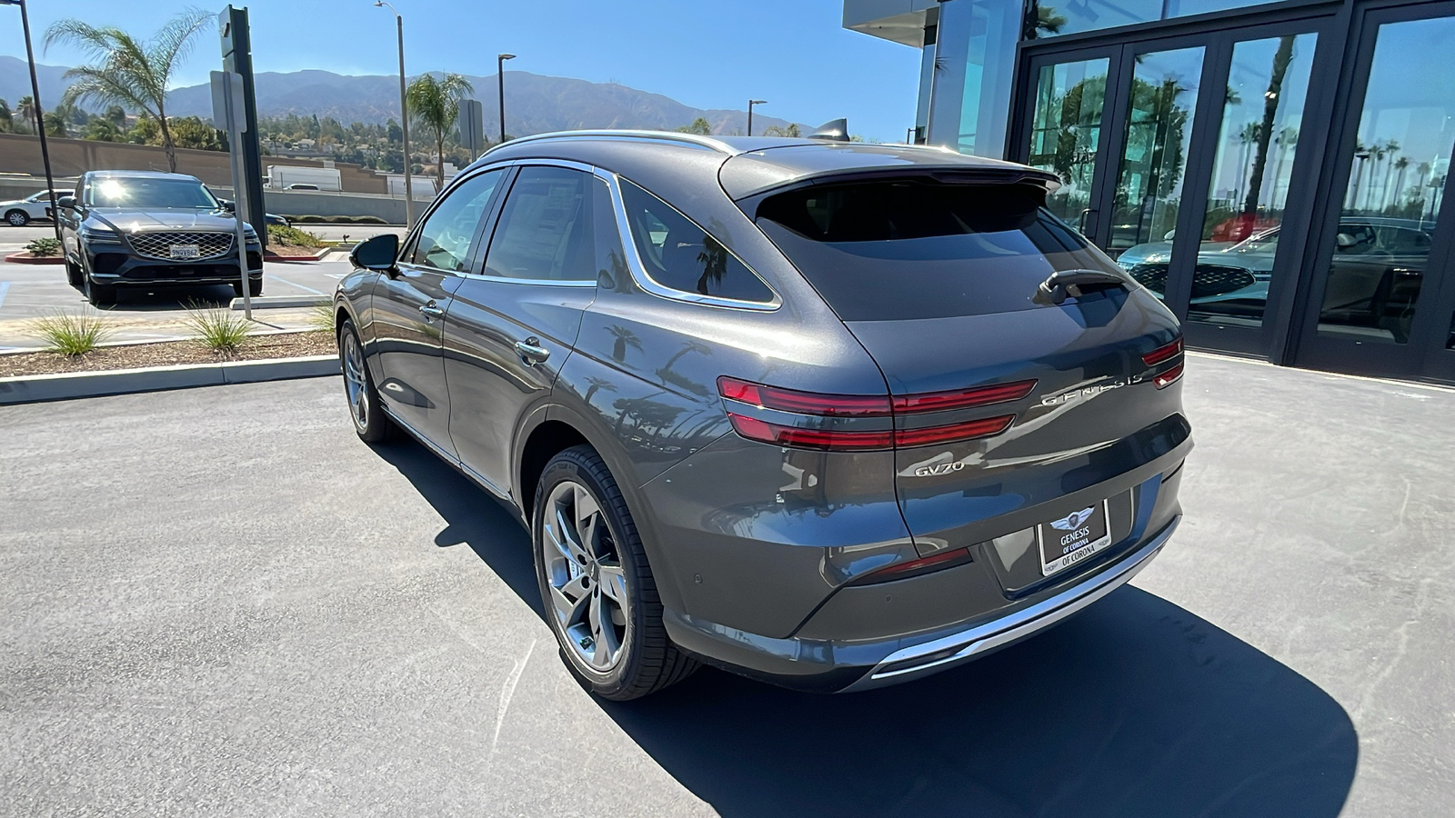 2025 Genesis Electrified GV70 Advanced 8