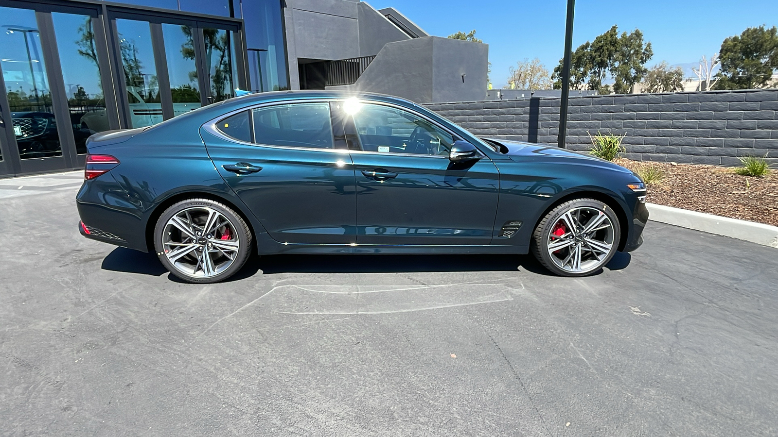 2025 Genesis G70 3.3T RWD Sport Advanced 5