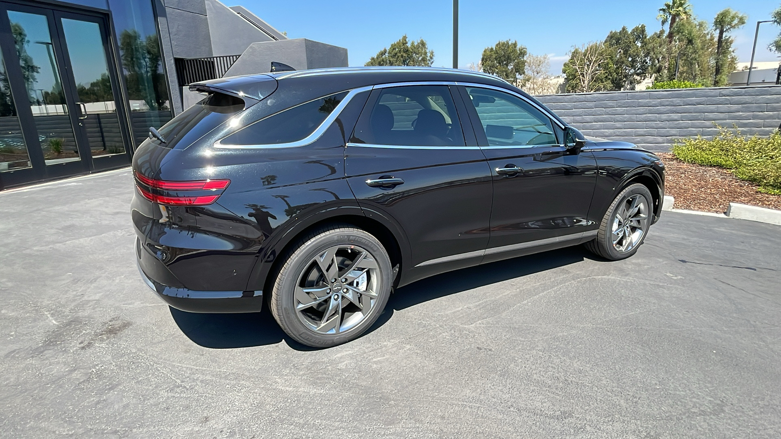 2025 Genesis Electrified GV70 Advanced 6