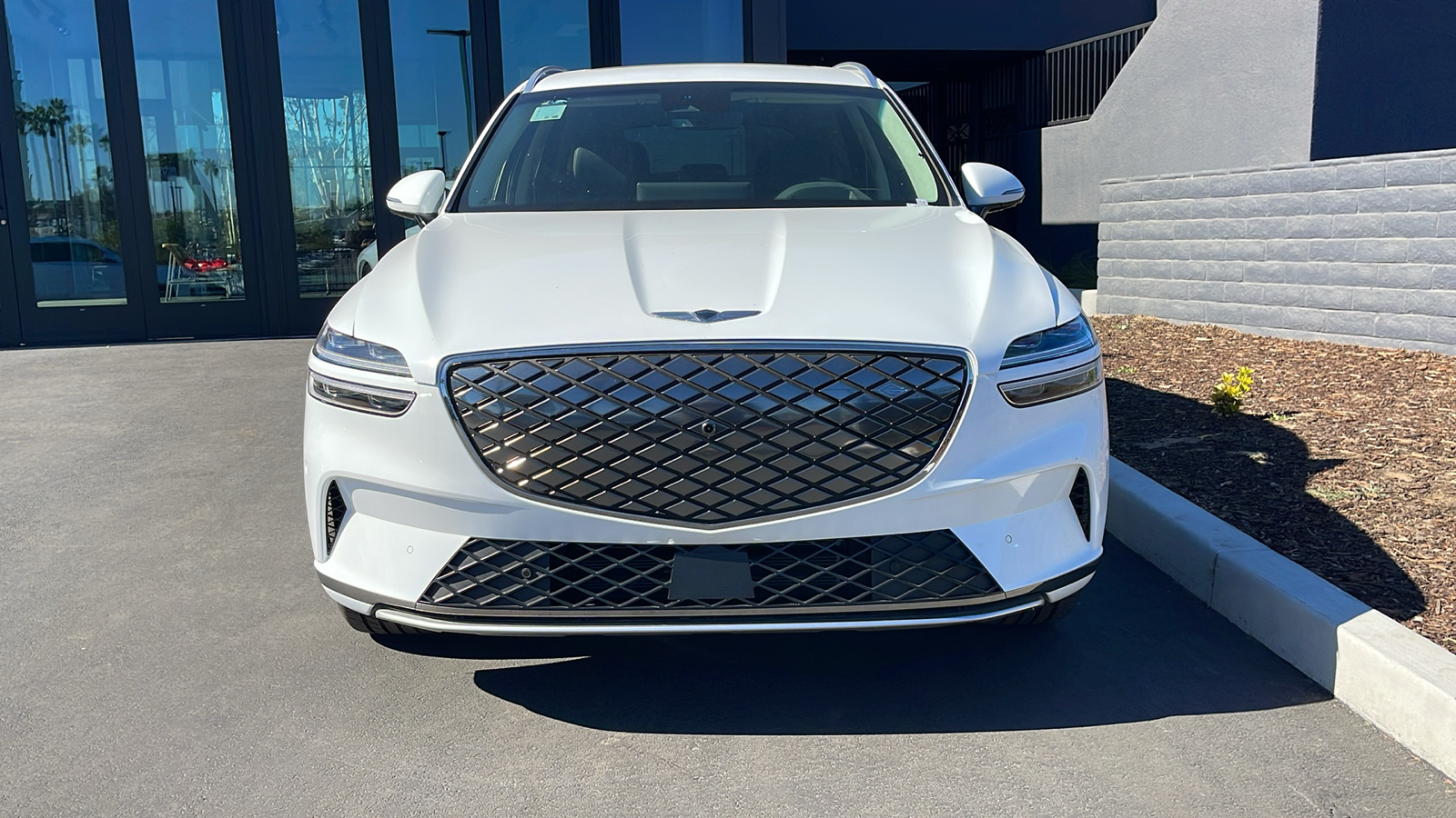 2025 Genesis Electrified GV70 Advanced AWD 3