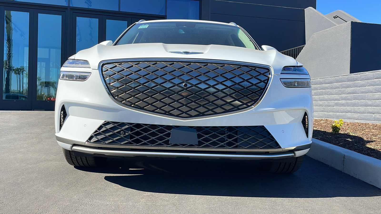 2025 Genesis Electrified GV70 Advanced AWD 4