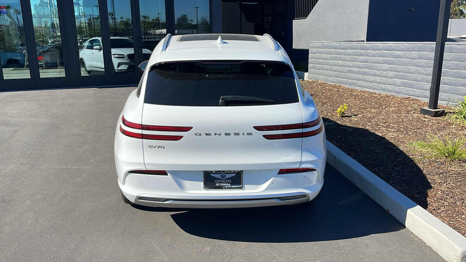 2025 Genesis Electrified GV70 Advanced AWD 8