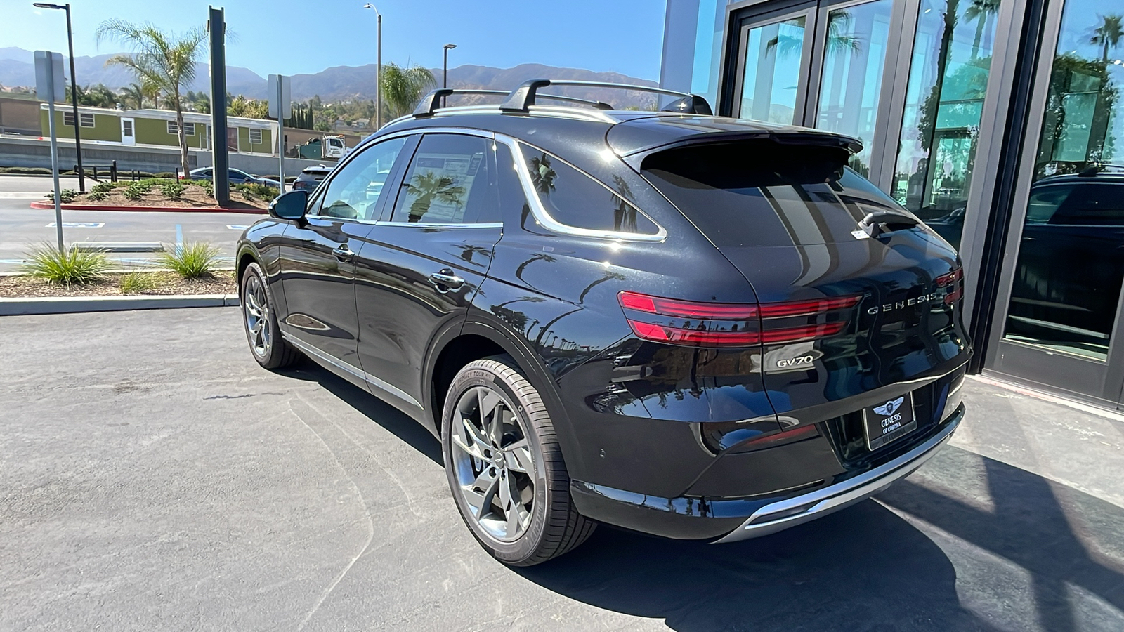 2024 Genesis Electrified GV70 Advanced AWD 6