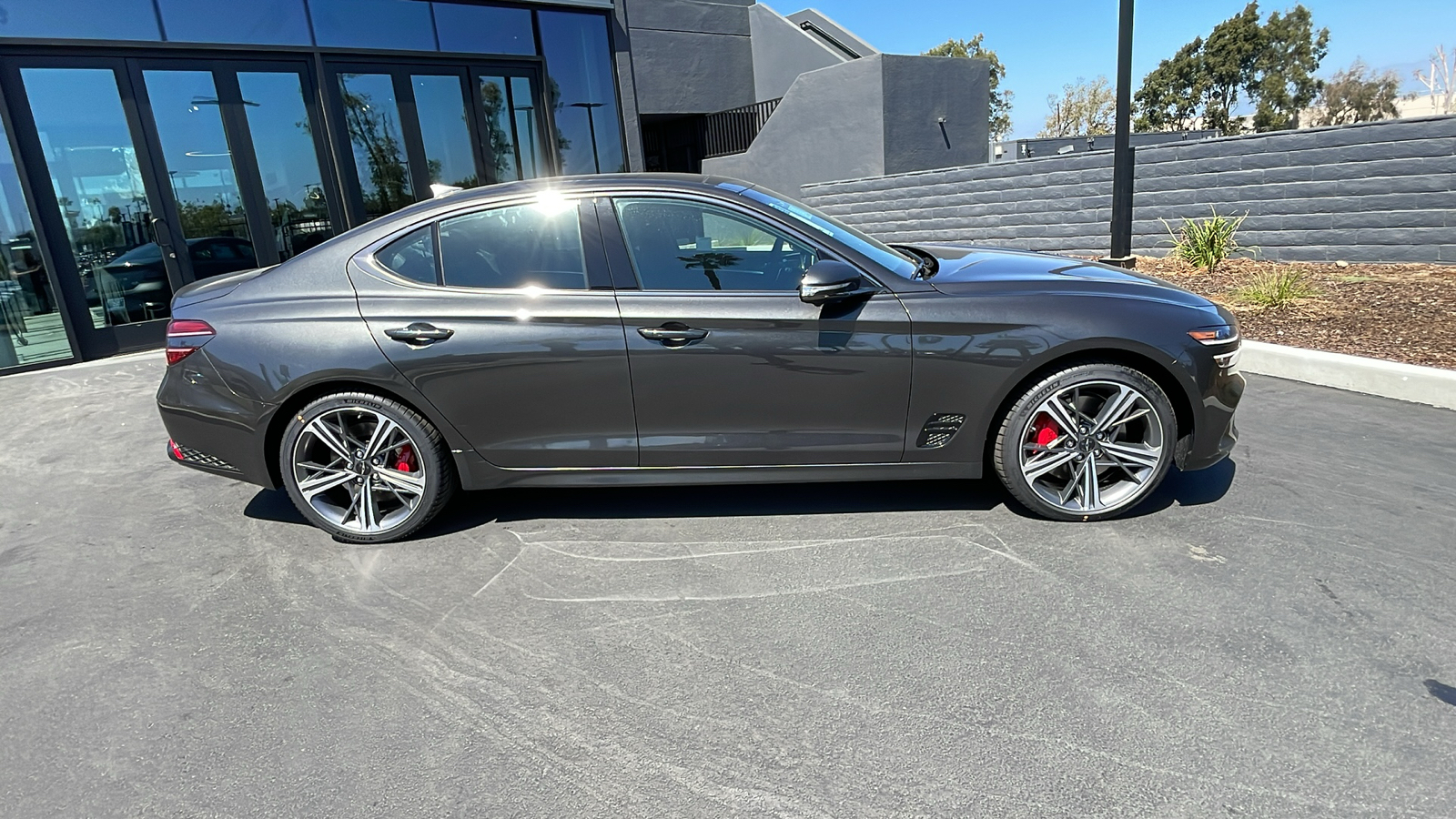 2025 Genesis G70 3.3T RWD Sport Advanced 3