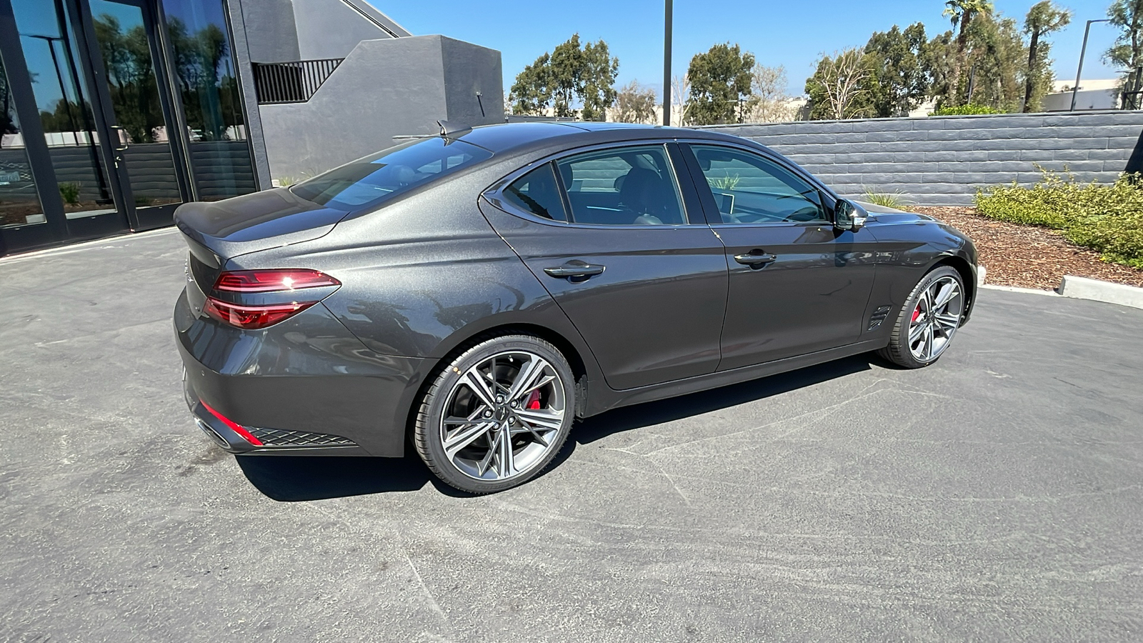 2025 Genesis G70 3.3T RWD Sport Advanced 4