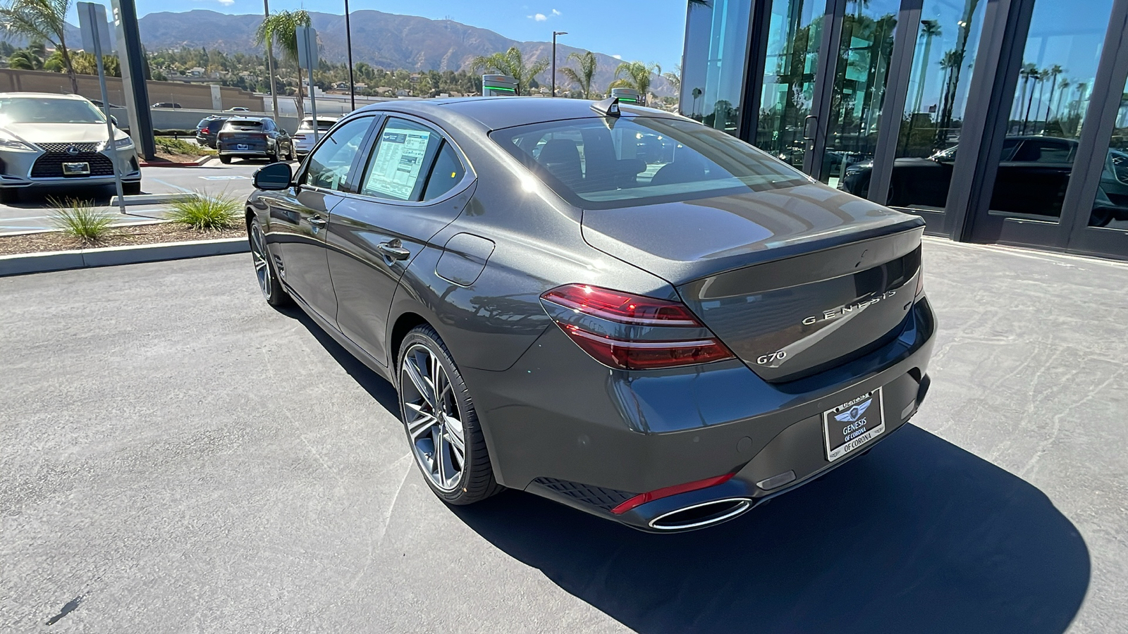 2025 Genesis G70 3.3T RWD Sport Advanced 6