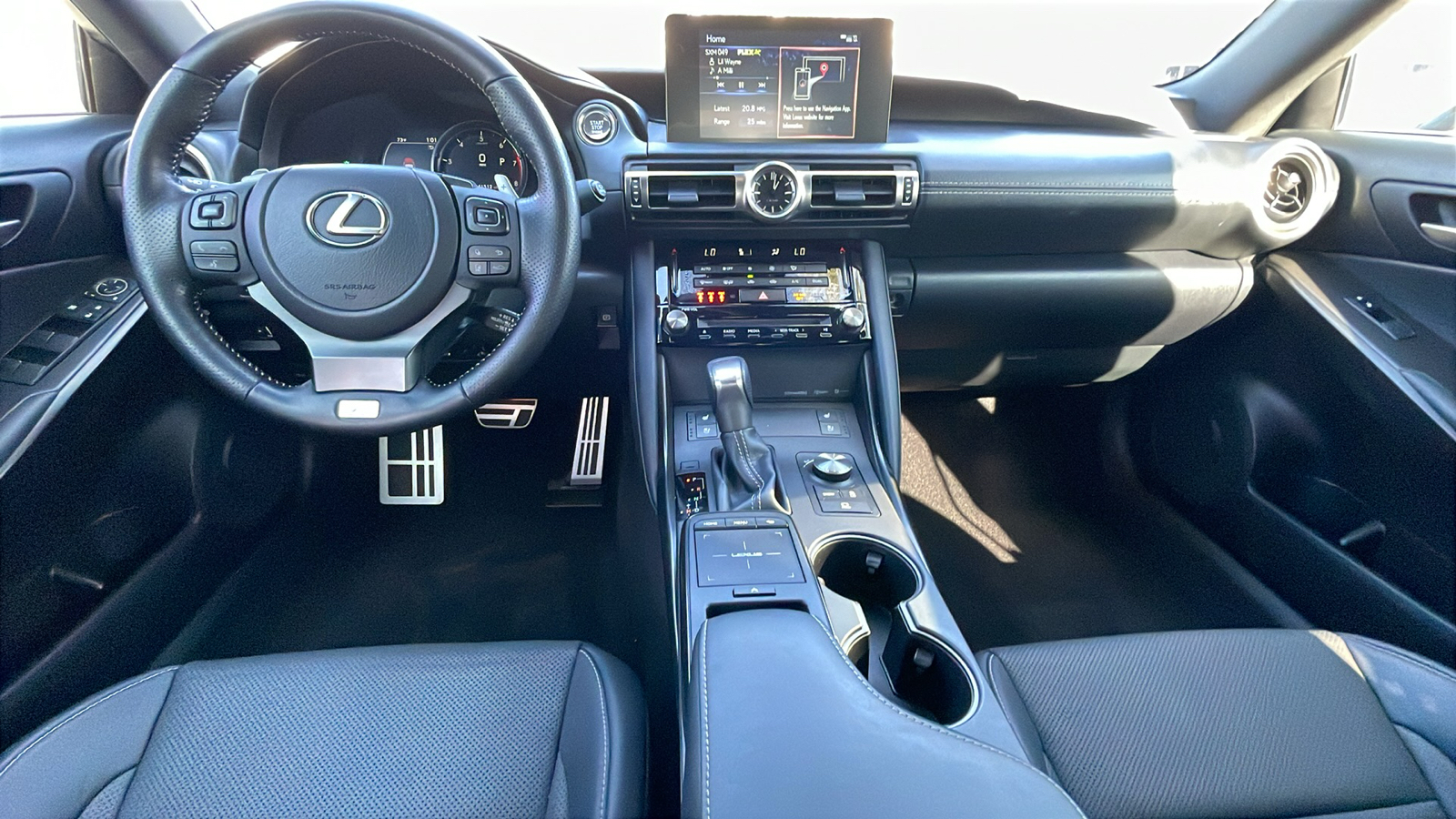 2021 Lexus IS F SPORT 4dr Sedan 18