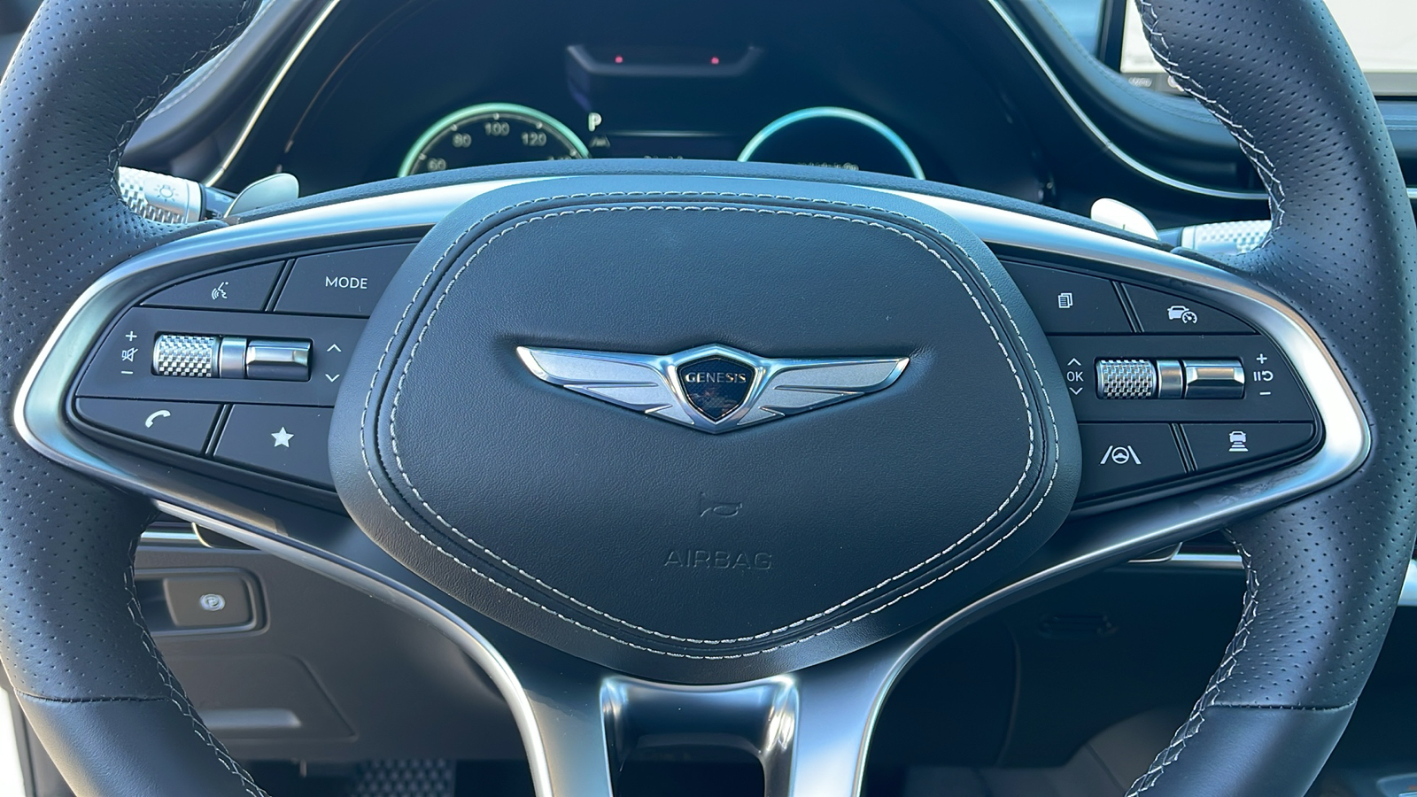 2025 Genesis GV70 2.5T AWD 24