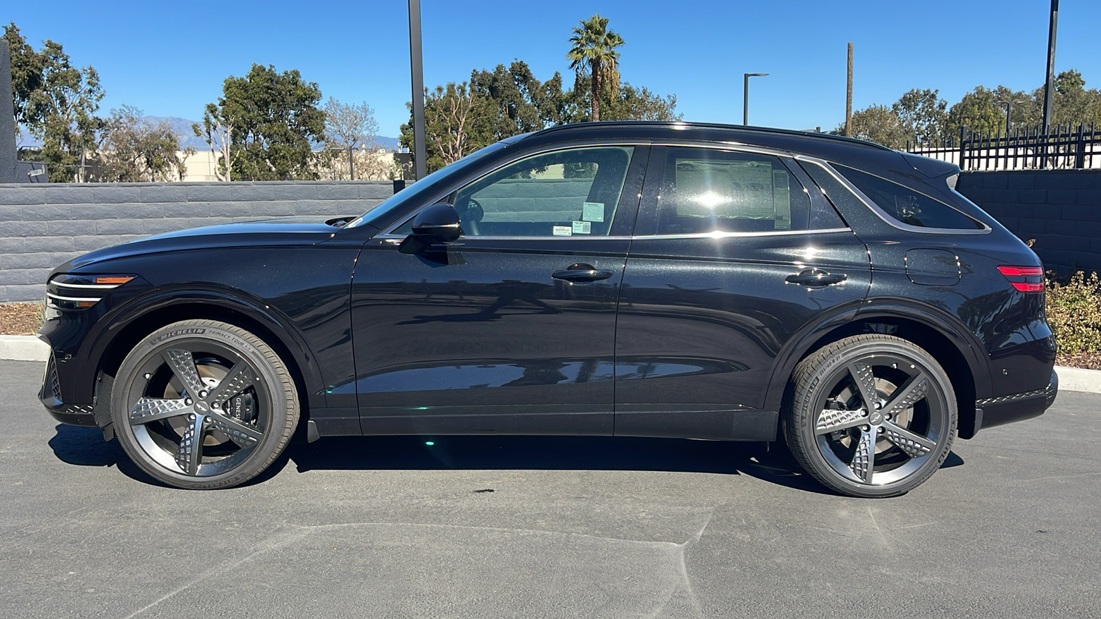 2025 Genesis GV70 2.5T AWD 12