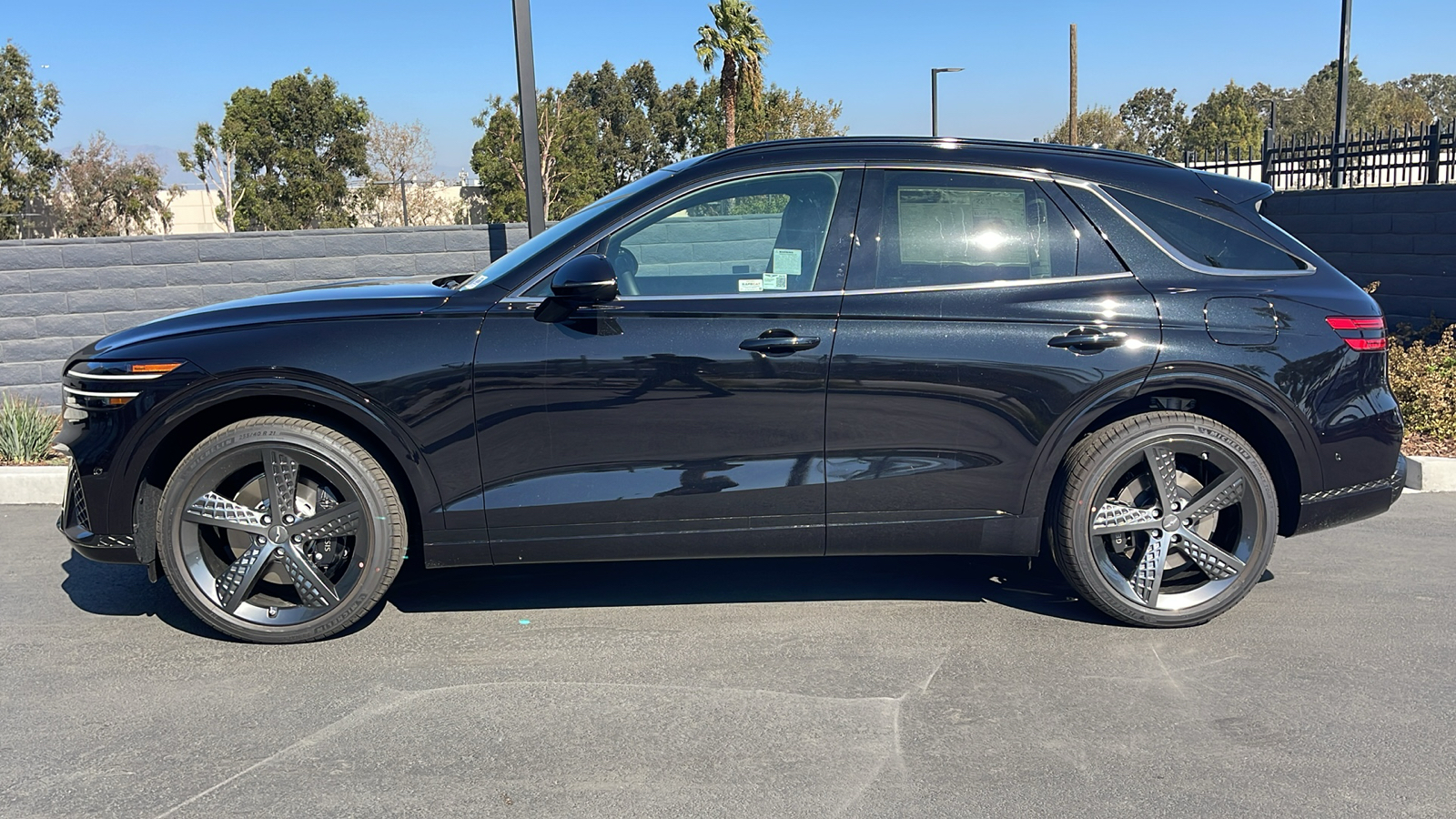 2025 Genesis GV70 2.5T AWD 12