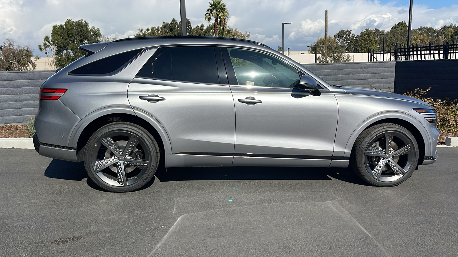 2025 Genesis GV70 2.5T AWD 6