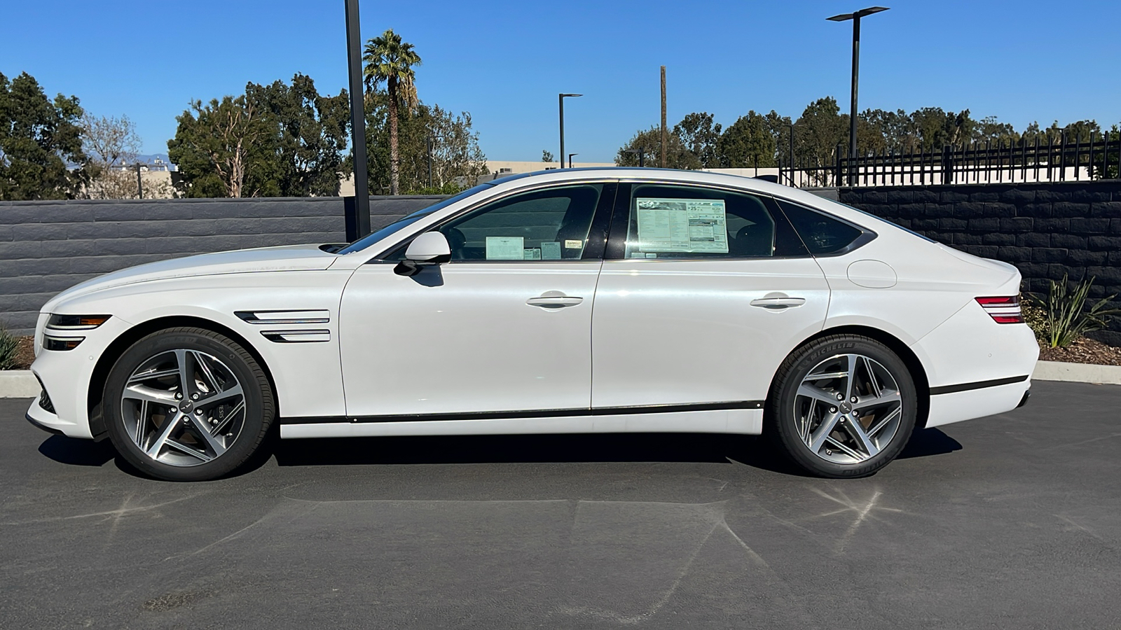 2024 Genesis G80 2.5T AWD 12