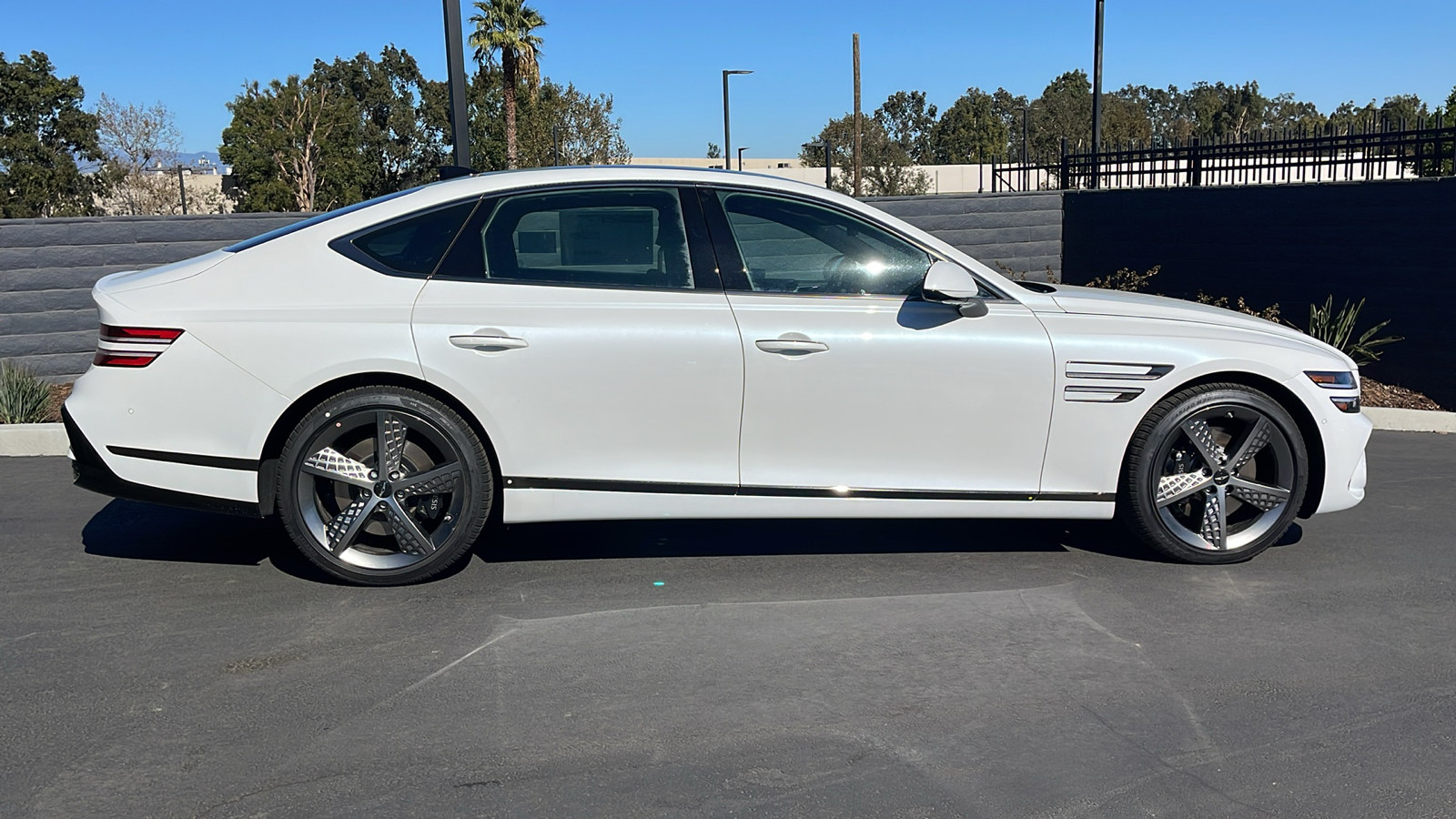 2025 Genesis G80 3.5T Sport Prestige AWD 6