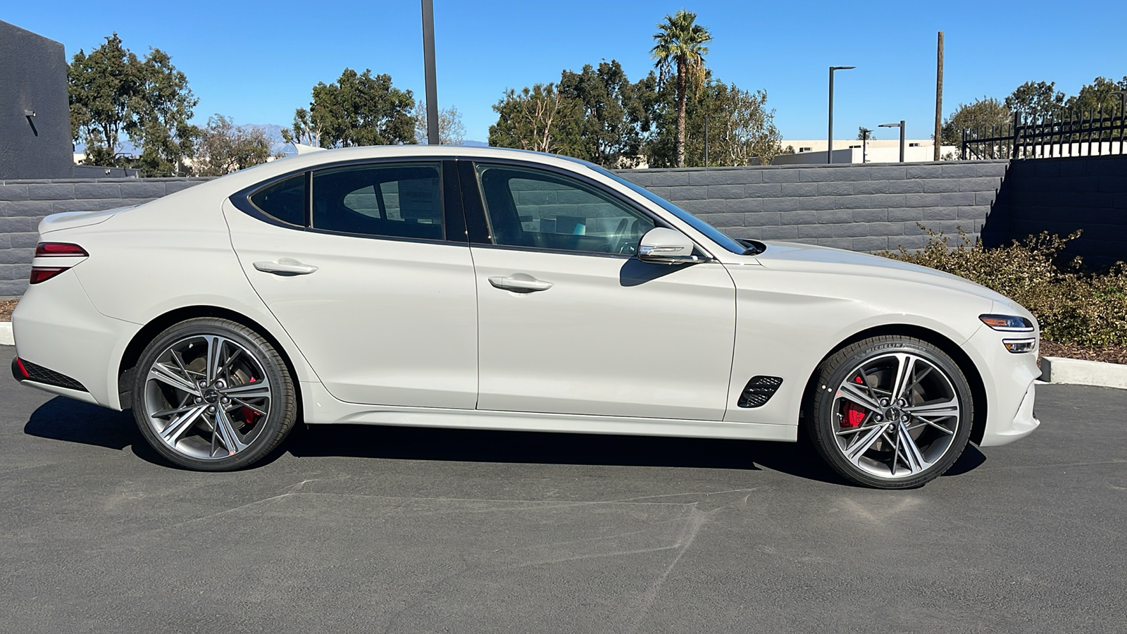 2025 Genesis G70 2.5T RWD 6