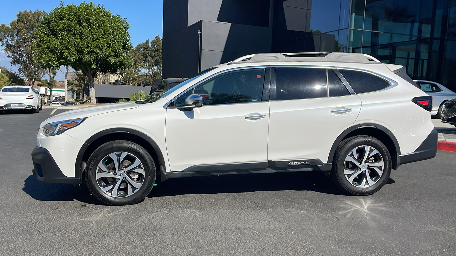 2021 Subaru Outback Touring XT 12