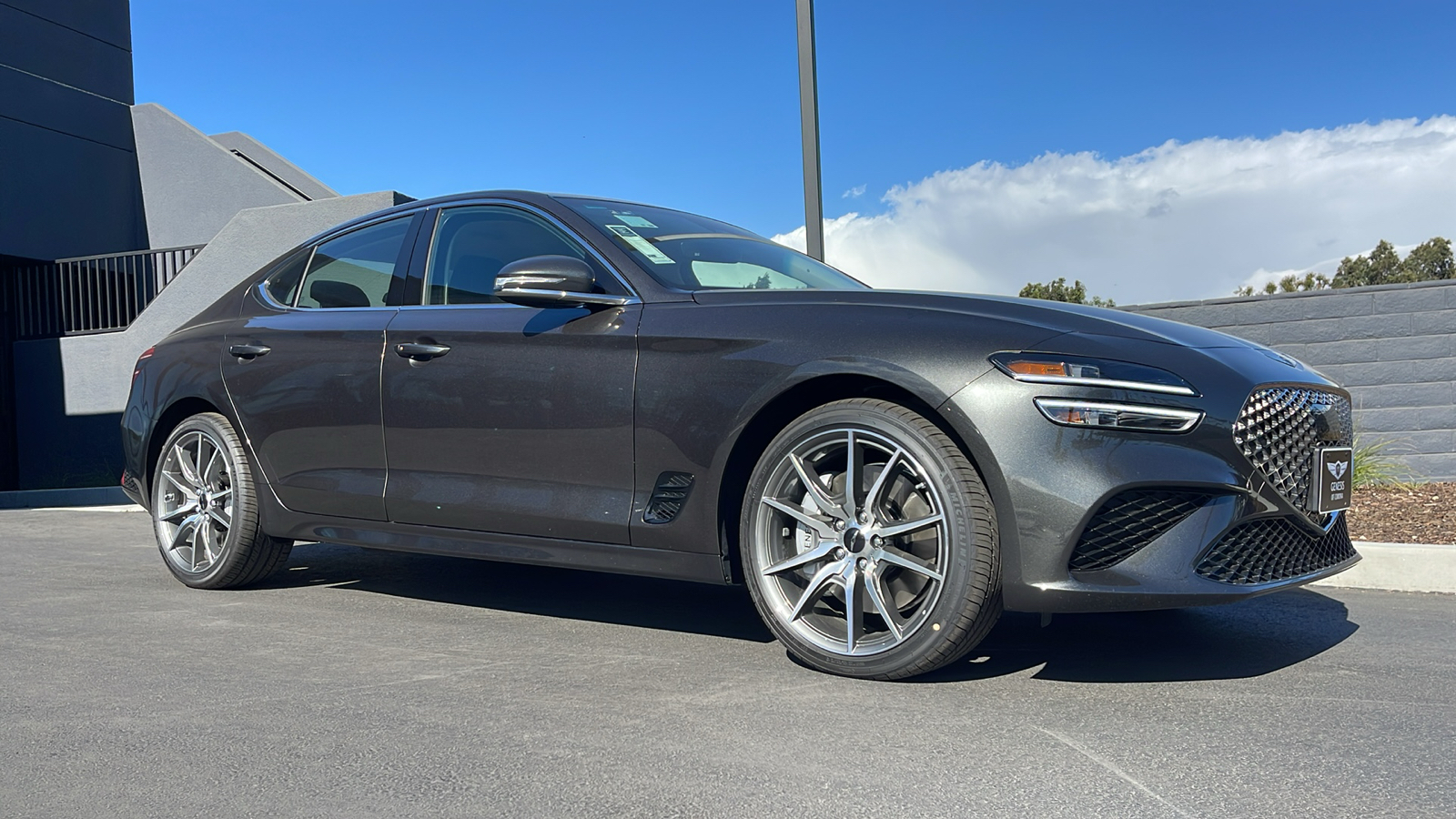 2025 Genesis G70 2.5T RWD 1