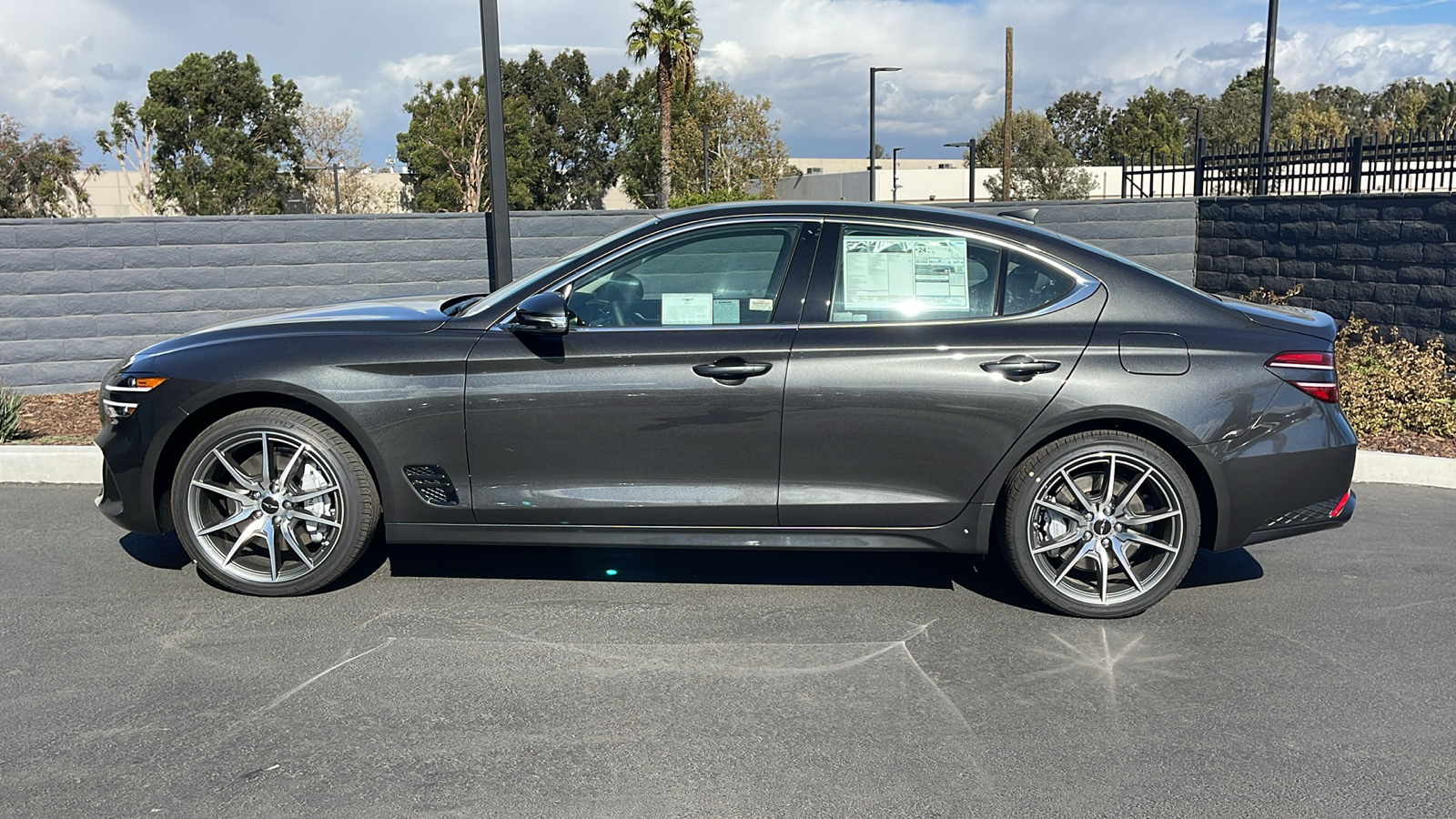 2025 Genesis G70 2.5T RWD 12